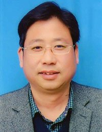 先后于辛集市二中